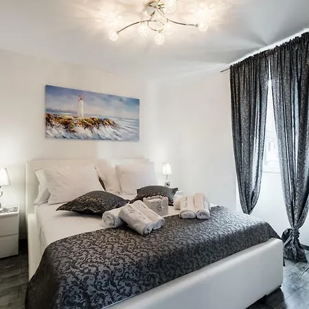 Apartment Nona Lena Studio Split