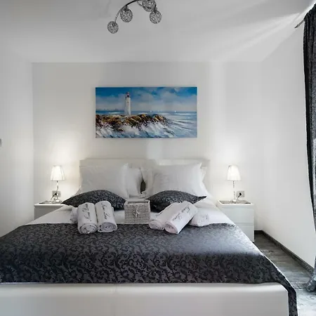Nona Lena Studio Apartment Split