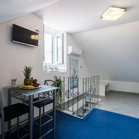 Nona Lena Studio